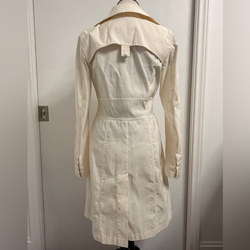 Elie Tahari Cream Trench Coat - Picture 2 of 7